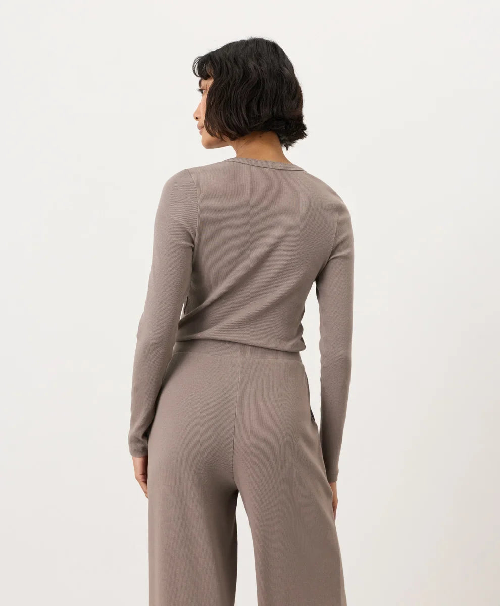 clothingwearpact.us.com