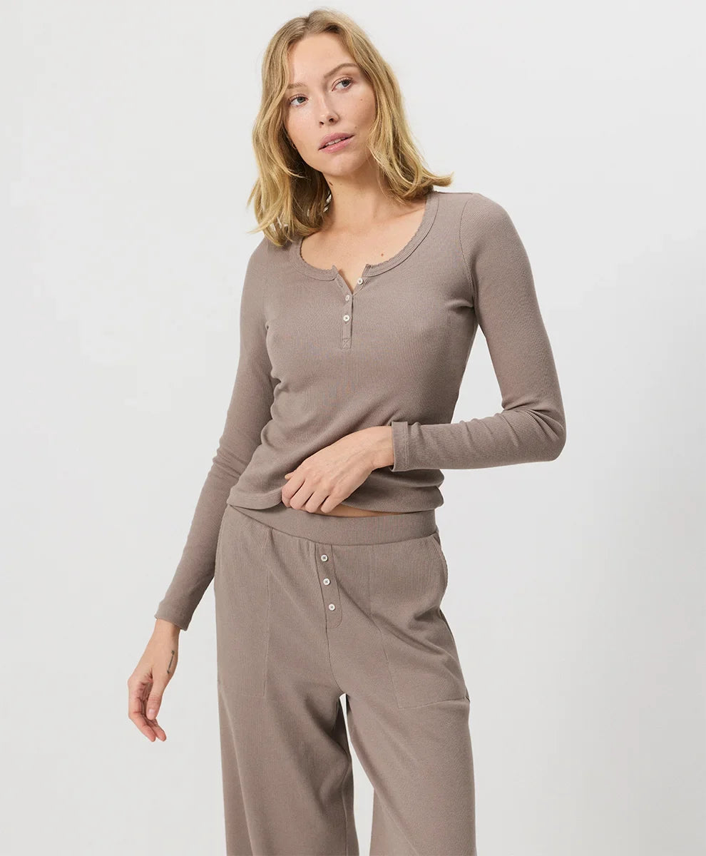 clothingwearpact.us.com
