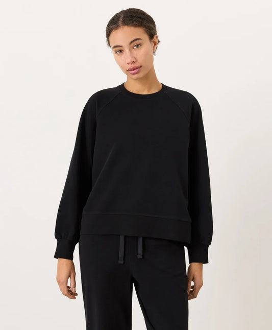 cloudknit raglan crew