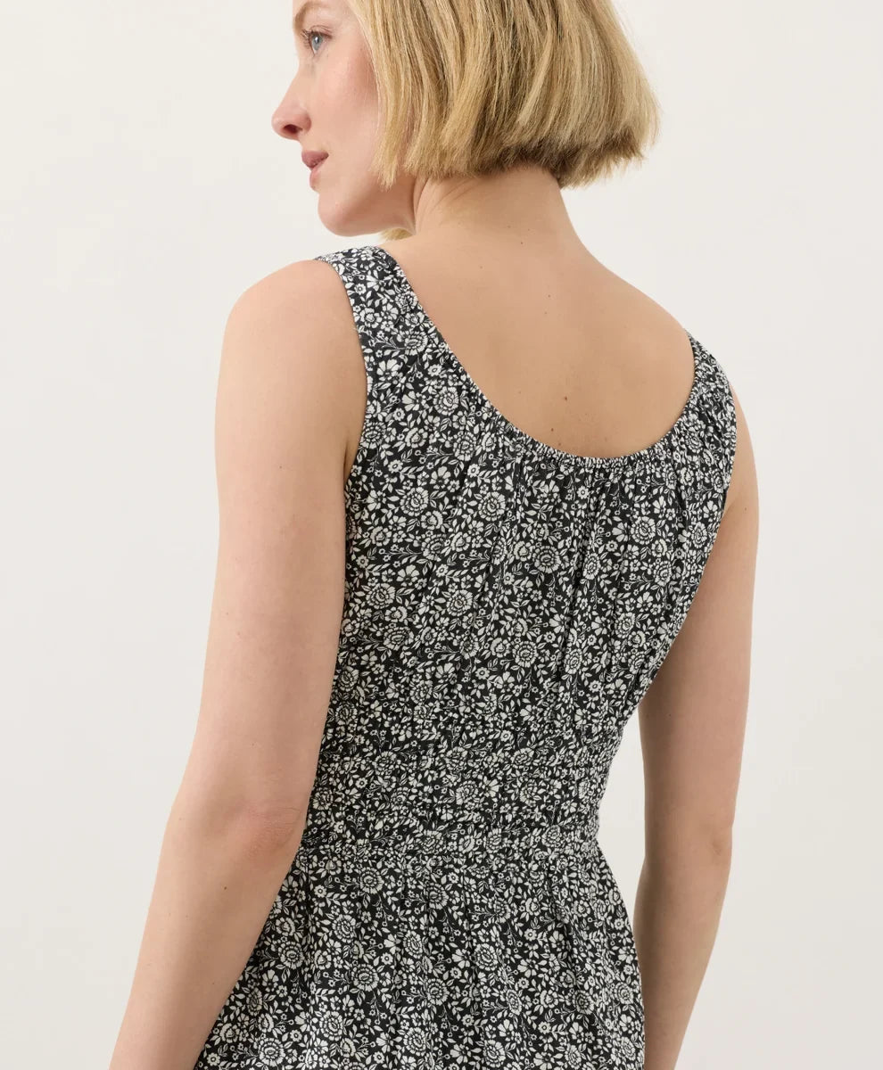 clothingwearpact.us.com
